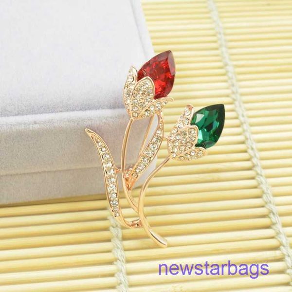 factory outlet wholesale brooches korea fashion new style flower versatile gold rhinestone, Gray
factory outlet wholesale brooches korea fashion new style flower versatile gold rhinestone, Gray