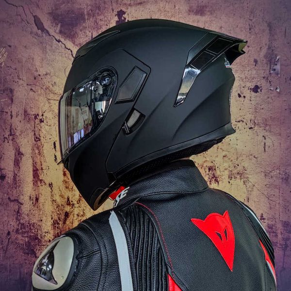 motorcycle helmets dot cool dual-lens interior visor modular flip capacetes men's knight motorcycle racing off-road moto helmet 0105
motorcycle helmets dot cool dual-lens interior visor modular flip capacetes men's knight motorcycle racing off-road moto helmet 0105