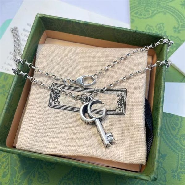 couple love necklace mens luxury letter carved vinepattern sweater chain lady key pendant necklace chains designer necklaces for woman jewel, Silver
couple love necklace mens luxury letter carved vinepattern sweater chain lady key pendant necklace chains designer necklaces for woman jewel, Silver