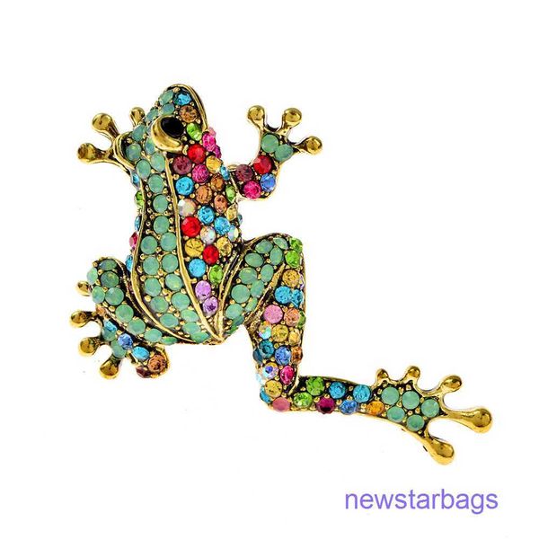 factory outlet wholesale brooches diamond inlaid frog new fashion animal versatile cute winter accessories, Gray
factory outlet wholesale brooches diamond inlaid frog new fashion animal versatile cute winter accessories, Gray