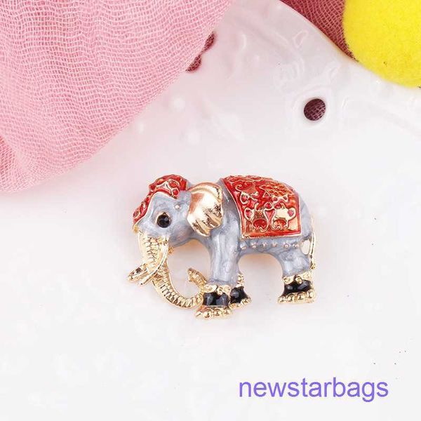 factory outlet wholesale brooches fashion elephant exotic alloy oil dripping enamel painted animal, Gray
factory outlet wholesale brooches fashion elephant exotic alloy oil dripping enamel painted animal, Gray