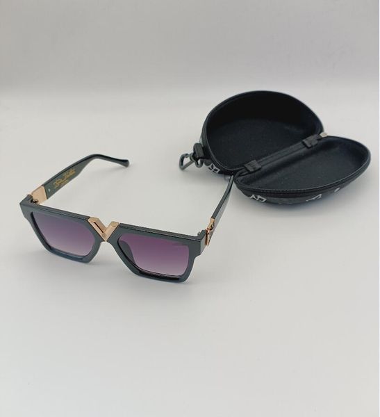 sunglasses with letter designer brand sun glasses v women men traveling sunglass black grey beach adumbral, White;black
sunglasses with letter designer brand sun glasses v women men traveling sunglass black grey beach adumbral, White;black