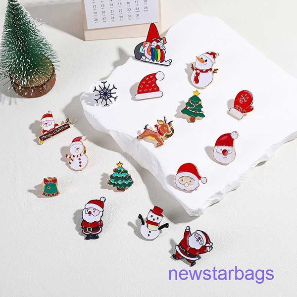 factory outlet wholesale brooches christmas series horse thorn dress hat accessories tree gloves, Gray
factory outlet wholesale brooches christmas series horse thorn dress hat accessories tree gloves, Gray
