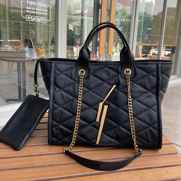 classic chain handbags women designer totes large capacity shoulder purse fashion hardware letters removable shoulder strap mini zipper pouc
classic chain handbags women designer totes large capacity shoulder purse fashion hardware letters removable shoulder strap mini zipper pouc