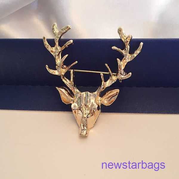 factory outlet wholesale brooches men's new temperament antler brooch collar pin suit gold deer head animal corsage accessories, Gray
factory outlet wholesale brooches men's new temperament antler brooch collar pin suit gold deer head animal corsage accessories, Gray