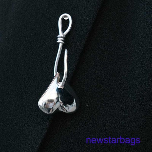 factory outlet wholesale brooches japanese and korean love women's smooth peach heart knotted ins cool wind high-level sense of versati, Gray
factory outlet wholesale brooches japanese and korean love women's smooth peach heart knotted ins cool wind high-level sense of versati, Gray