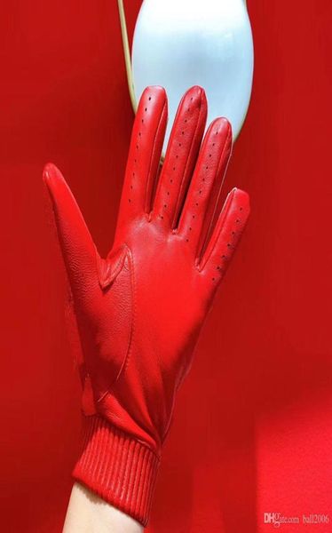 20fw box logo sheepskin gloves highgrade leather men and women outdoor driving riding glove warm gloves with packaging1459800, Blue;gray
20fw box logo sheepskin gloves highgrade leather men and women outdoor driving riding glove warm gloves with packaging1459800, Blue;gray