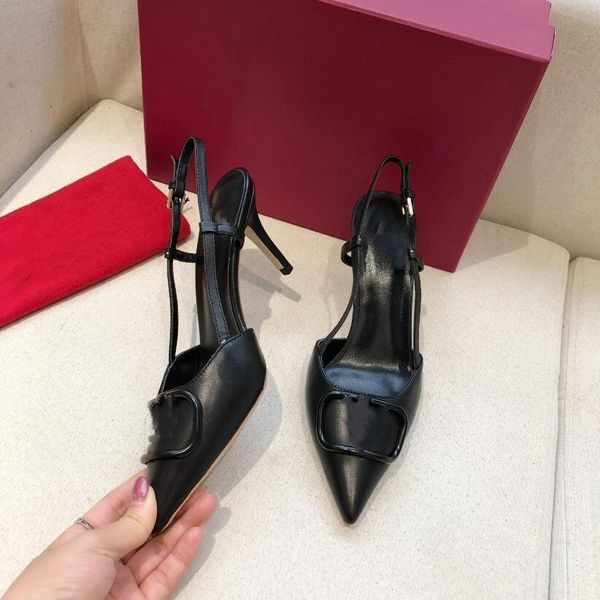 shoes luxury designer women slipper metallic vlogo signature trim grained cowhide leather slippers sandals valentinoes valentinoity tfd, Black
shoes luxury designer women slipper metallic vlogo signature trim grained cowhide leather slippers sandals valentinoes valentinoity tfd, Black