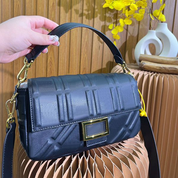baguette genuine leather vintage cross body bag underarm handbags women tote hobo handbag purse clamshell embossingbags lady pouch wallet re
baguette genuine leather vintage cross body bag underarm handbags women tote hobo handbag purse clamshell embossingbags lady pouch wallet re