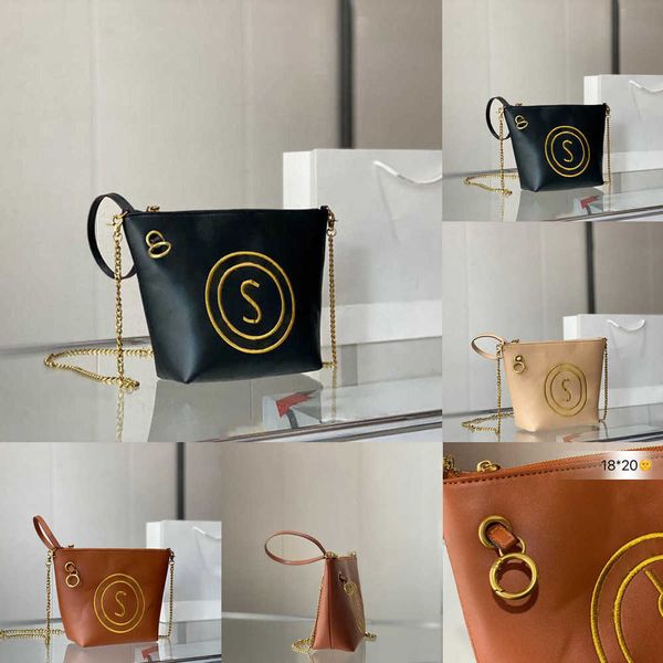new designer bag leather handbags chain buckle bag women fashion letters printed shoulder bags luxury simple crossbody purses 221115
new designer bag leather handbags chain buckle bag women fashion letters printed shoulder bags luxury simple crossbody purses 221115
