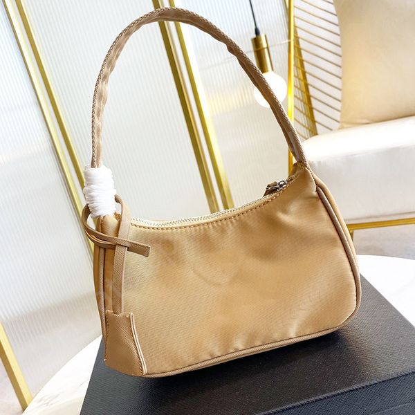 designer half moon bag nylon handbag luxury womens bags casual classic designer totes versatile handbags crossbody bags for women
designer half moon bag nylon handbag luxury womens bags casual classic designer totes versatile handbags crossbody bags for women