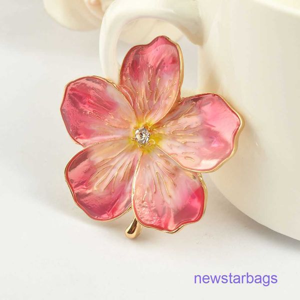 factory outlet wholesale brooches korean new gradual color oil dripping plum blossom brooch cardigan large pin shawl buckle fashion versatil, Gray
factory outlet wholesale brooches korean new gradual color oil dripping plum blossom brooch cardigan large pin shawl buckle fashion versatil, Gray