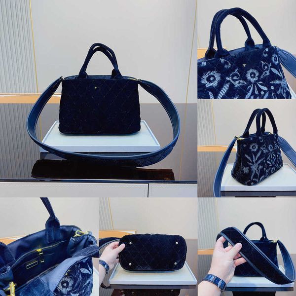 pbag triangle logo designer cross body handbag tote bag totes p womens designer bag large capacity shopper bags woman purse wallet 221207
pbag triangle logo designer cross body handbag tote bag totes p womens designer bag large capacity shopper bags woman purse wallet 221207