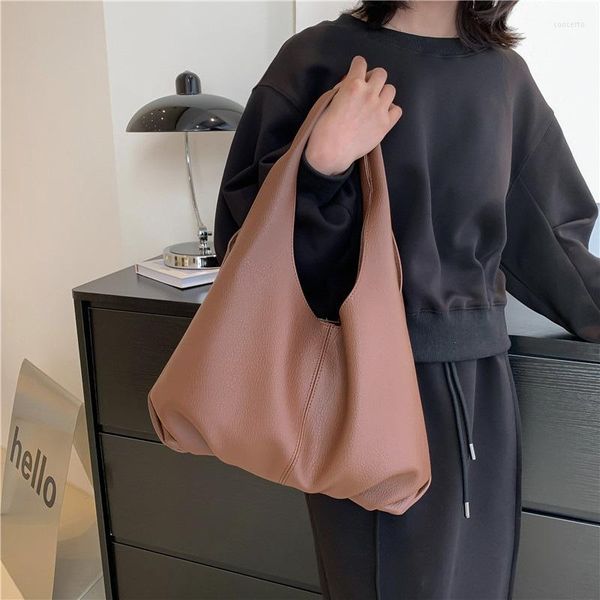 shoulder bags solid color commuter woman western style versatile fashion single bag senior sense large capacity tote
shoulder bags solid color commuter woman western style versatile fashion single bag senior sense large capacity tote