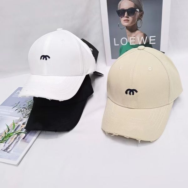 Ball Caps Designer baseball cap Men's and women's small incense wind trend breaking ball retro solid color duck son spring and autumn sun visor hat, Black
Ball Caps Designer baseball cap Men's and women's small incense wind trend breaking ball retro solid color duck son spring and autumn sun visor hat, Black