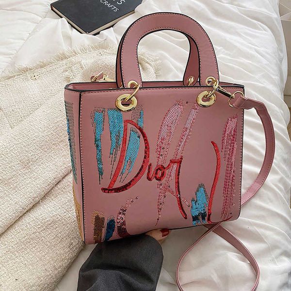 2023 new casual women's handbags famous designer shoulder messenger bags luxury fashion small square bag sac a main
2023 new casual women's handbags famous designer shoulder messenger bags luxury fashion small square bag sac a main