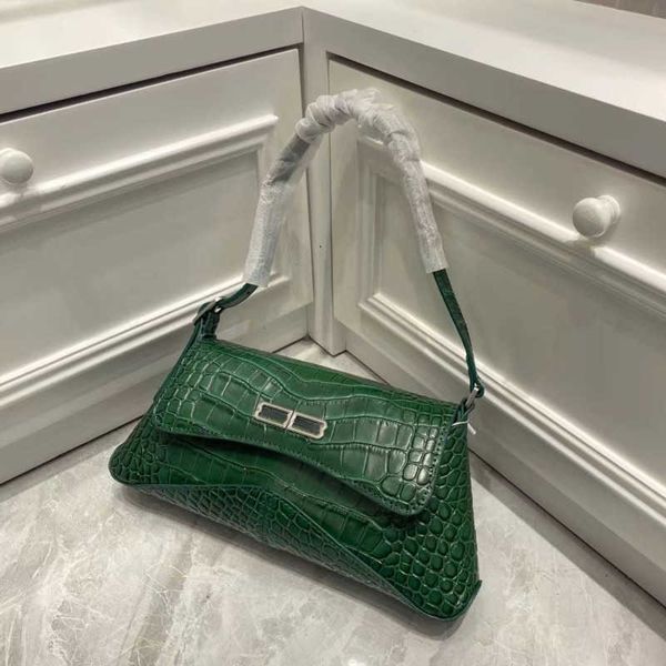 luxury leather tote bag designer handbag fashion crocodile pattern saddlebags 27cm small shoulder purse totes bags
luxury leather tote bag designer handbag fashion crocodile pattern saddlebags 27cm small shoulder purse totes bags