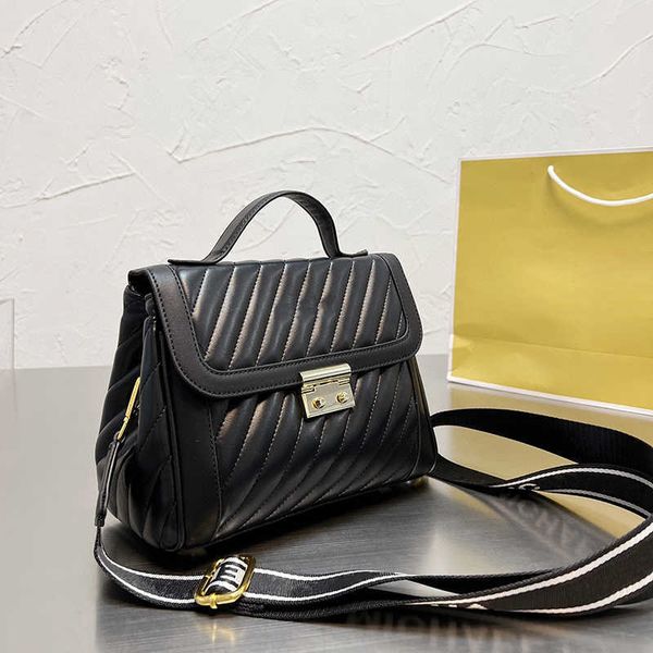 shoulder bags womens designer bag fashion lady crossbody purse wallets black backpack bags designers handbag tote bag 221227
shoulder bags womens designer bag fashion lady crossbody purse wallets black backpack bags designers handbag tote bag 221227