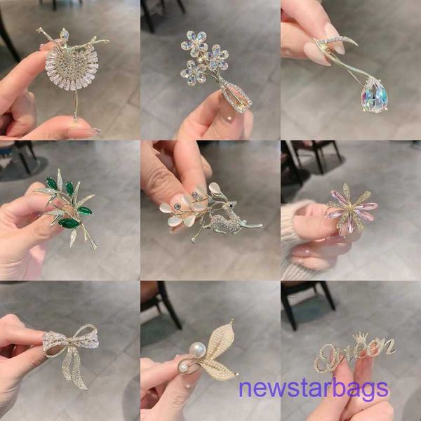 factory outlet wholesale brooches 2023 new fashion fawn brooch simple temperament suit pin fixed clothes button cat's eye rhinestone, Gray
factory outlet wholesale brooches 2023 new fashion fawn brooch simple temperament suit pin fixed clothes button cat's eye rhinestone, Gray