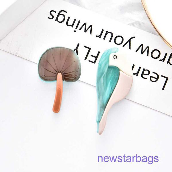 factory outlet wholesale brooches new fashion net red animal bird brooch clothing accessories lovely plant pin, Gray
factory outlet wholesale brooches new fashion net red animal bird brooch clothing accessories lovely plant pin, Gray