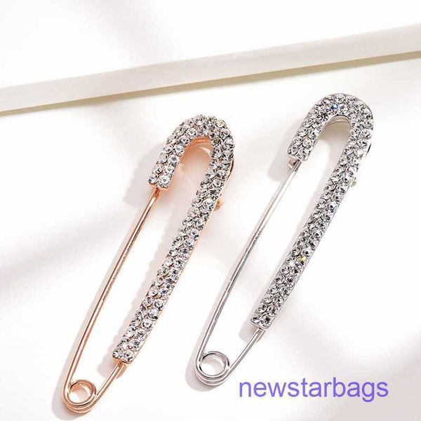 factory outlet wholesale brooches simple inlaid diamond pin sweater cardigan simple brooch temperament net red fashion suit decoration, Gray
factory outlet wholesale brooches simple inlaid diamond pin sweater cardigan simple brooch temperament net red fashion suit decoration, Gray