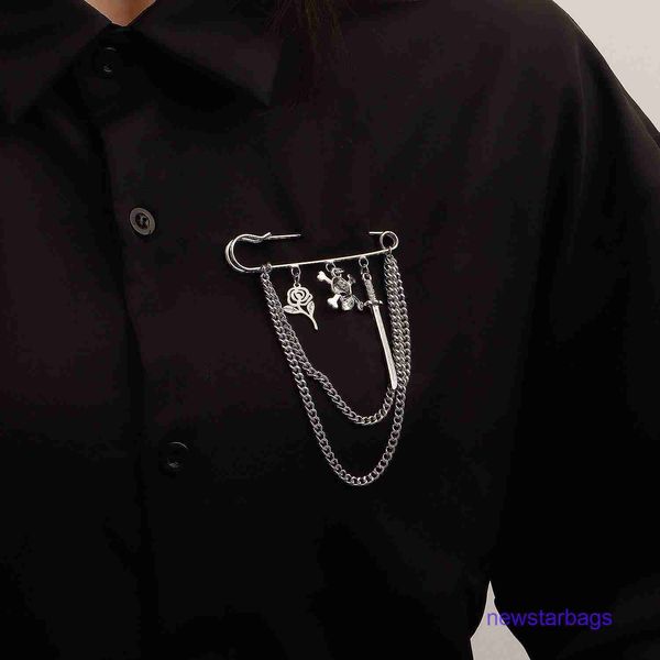 factory outlet wholesale brooches jewelry steel color exaggerated geometry multi-element skull brooch women's long tassel pin accessori, Gray
factory outlet wholesale brooches jewelry steel color exaggerated geometry multi-element skull brooch women's long tassel pin accessori, Gray