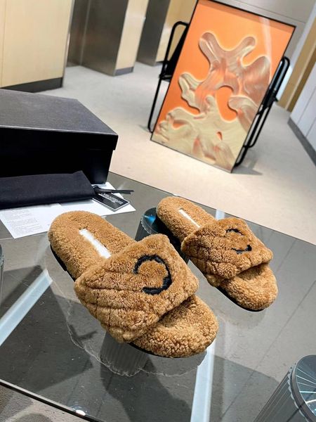 2023 winter slide womens slippers sandals flip flops designer luxury flat high heels rubber leather wool slipper casual shoes 35-41, Black
2023 winter slide womens slippers sandals flip flops designer luxury flat high heels rubber leather wool slipper casual shoes 35-41, Black