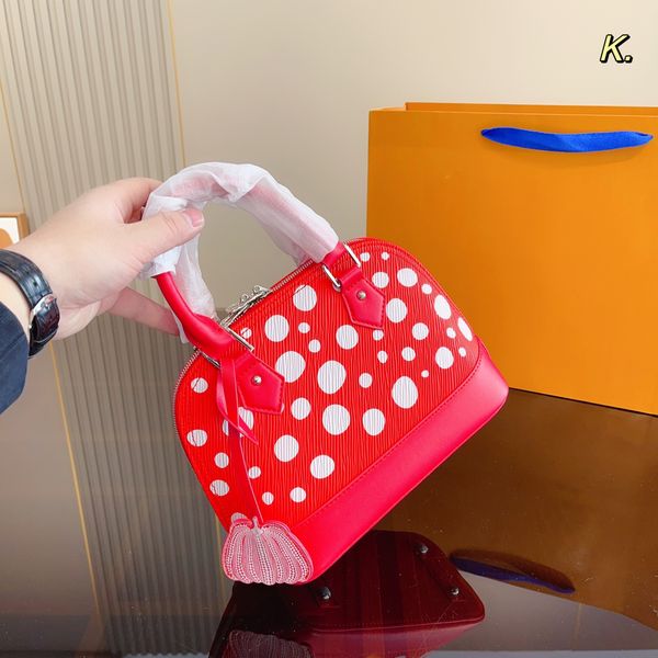 women bags designer shell bag fashion show style handbag genuine leather backpack classic satchel shoulderbag
women bags designer shell bag fashion show style handbag genuine leather backpack classic satchel shoulderbag
