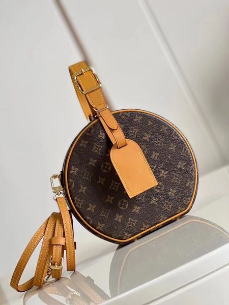 wallets fashion women's shoulder bag messenger bag round cake bag handbag card bag m43514, Red;black
wallets fashion women's shoulder bag messenger bag round cake bag handbag card bag m43514, Red;black