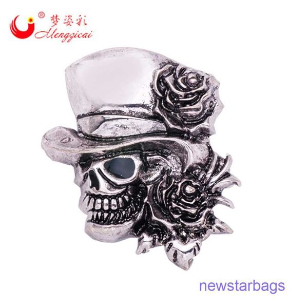 factory outlet wholesale brooches 2023 halloween jewelry ghost head high grade pin pins friend skull for men and women, Gray
factory outlet wholesale brooches 2023 halloween jewelry ghost head high grade pin pins friend skull for men and women, Gray