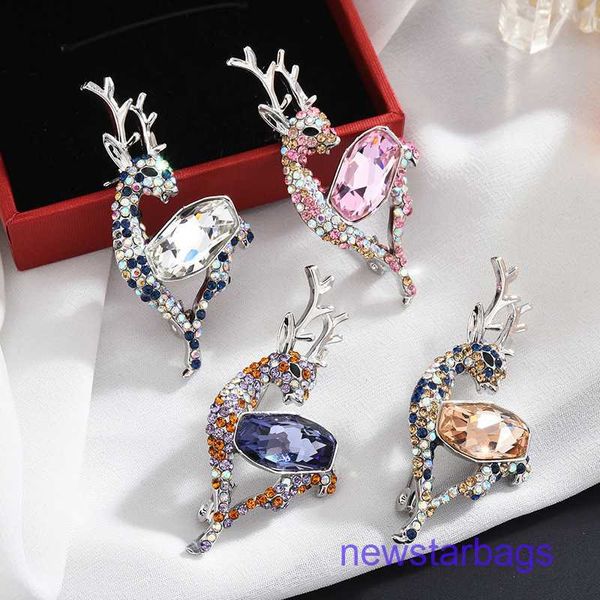 factory outlet wholesale brooches new fashion austrian crystal brooch high grade female fawn versatile temperament clothing accessories, Gray
factory outlet wholesale brooches new fashion austrian crystal brooch high grade female fawn versatile temperament clothing accessories, Gray