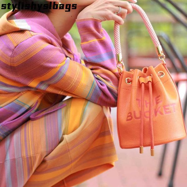 shoulder bags bags designer vintage letter bucket for women shoulder fashion pu leather lady crossbody luxury brand female purses 2023 01062
shoulder bags bags designer vintage letter bucket for women shoulder fashion pu leather lady crossbody luxury brand female purses 2023 01062