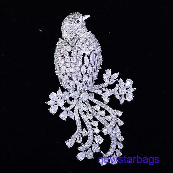 factory outlet wholesale brooches zircon brooch copper electroplating bird parrot animal men's and women's clothing accessories, Gray
factory outlet wholesale brooches zircon brooch copper electroplating bird parrot animal men's and women's clothing accessories, Gray