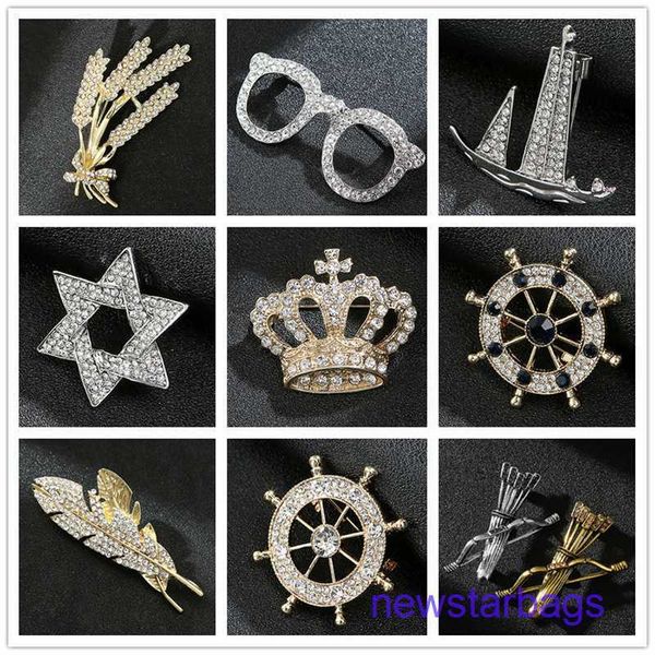 factory outlet wholesale brooches brooch men's korean version accessories chaoren badge suit eagle personality multiple mixed batch hig, Gray
factory outlet wholesale brooches brooch men's korean version accessories chaoren badge suit eagle personality multiple mixed batch hig, Gray