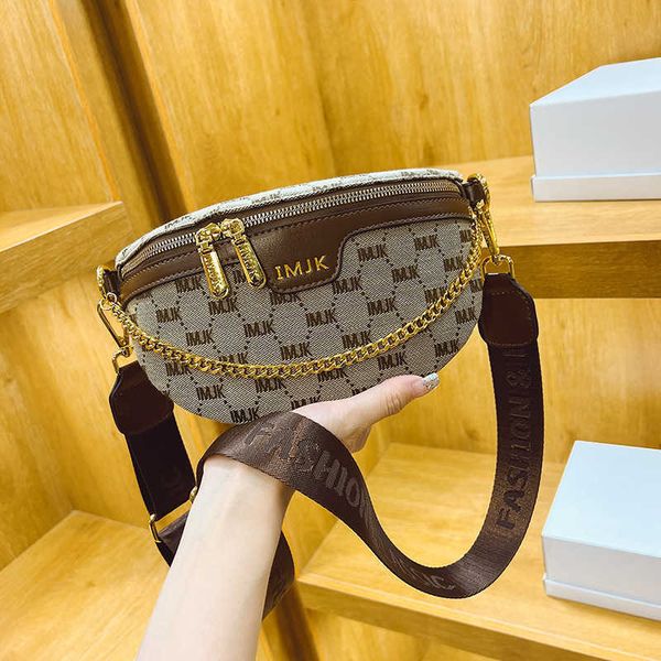 fashion korean women's bag 2023 new crossbody personality wide shoulder belt chest large capacity waist
fashion korean women's bag 2023 new crossbody personality wide shoulder belt chest large capacity waist