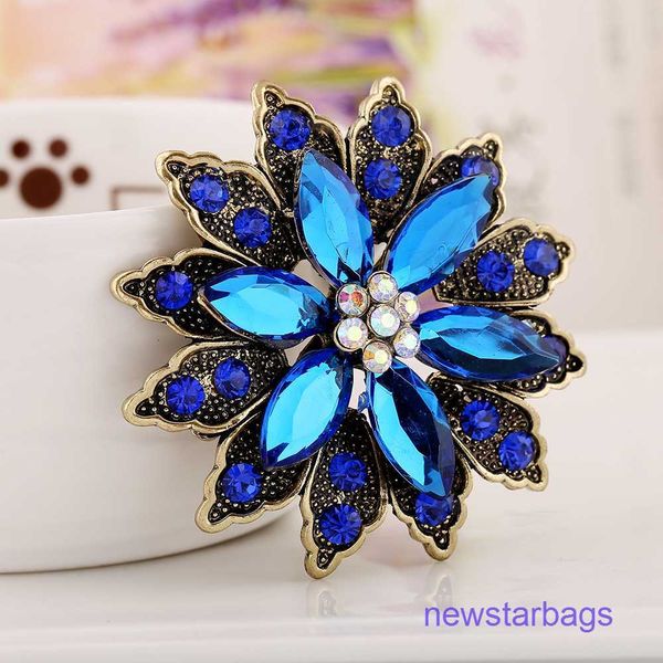 factory outlet wholesale brooches better selling brooch fashion trendy exaggerated flower accessories, Gray
factory outlet wholesale brooches better selling brooch fashion trendy exaggerated flower accessories, Gray