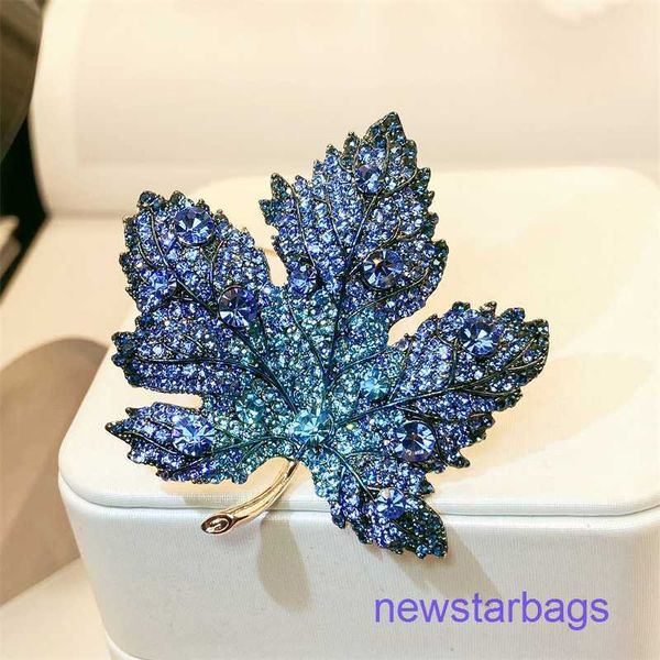 factory outlet wholesale brooches heavy industry luxury maple leaf high grade women's 2023 new coat accessories niche design pin, Gray
factory outlet wholesale brooches heavy industry luxury maple leaf high grade women's 2023 new coat accessories niche design pin, Gray
