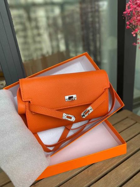 designer handbags kele bag women's 2022 new fashion leather palm pattern one shoulder crossbody g91p, Red;black
designer handbags kele bag women's 2022 new fashion leather palm pattern one shoulder crossbody g91p, Red;black