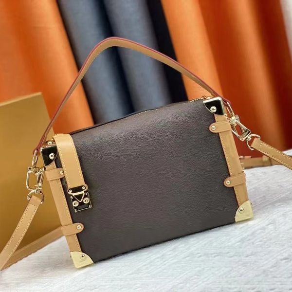 2023 new in early spring womens bag designer tote pillow bags ladies symbole jacquard fabric luxurious contrast leather fashion handy handba
2023 new in early spring womens bag designer tote pillow bags ladies symbole jacquard fabric luxurious contrast leather fashion handy handba