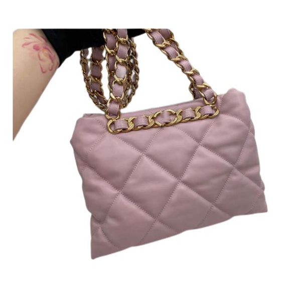 chains flap luxurious handbag for female letters solid hasp waist square stripes women handbags ladies metal chain quality clamshell messeng
chains flap luxurious handbag for female letters solid hasp waist square stripes women handbags ladies metal chain quality clamshell messeng