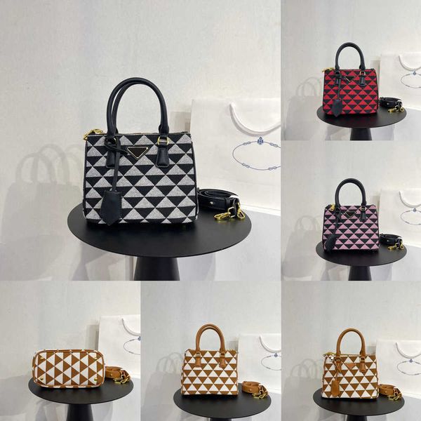 pbag triangle totes prbag symbole galleri tote bag triangle designer bags women fabric embroidered handbag crossbody bags purse 220921
pbag triangle totes prbag symbole galleri tote bag triangle designer bags women fabric embroidered handbag crossbody bags purse 220921