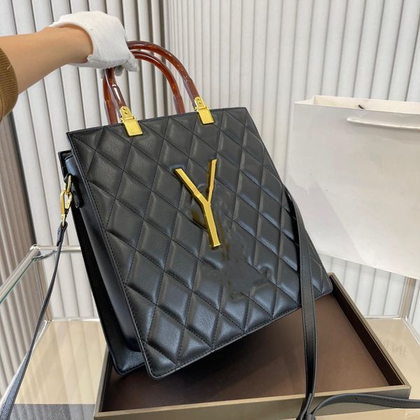 luxury designer shopping bag fashion tote handbag classic large-capacity messenger commuter joker bag
luxury designer shopping bag fashion tote handbag classic large-capacity messenger commuter joker bag