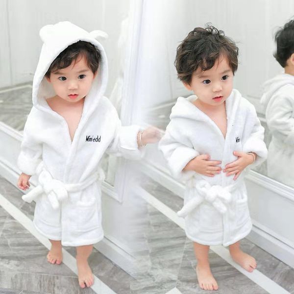 towels robes euerdodo children s bathrobe for boys girls warm long sleeve hooded baby velvet kids robe sleep homewear 230106
towels robes euerdodo children s bathrobe for boys girls warm long sleeve hooded baby velvet kids robe sleep homewear 230106