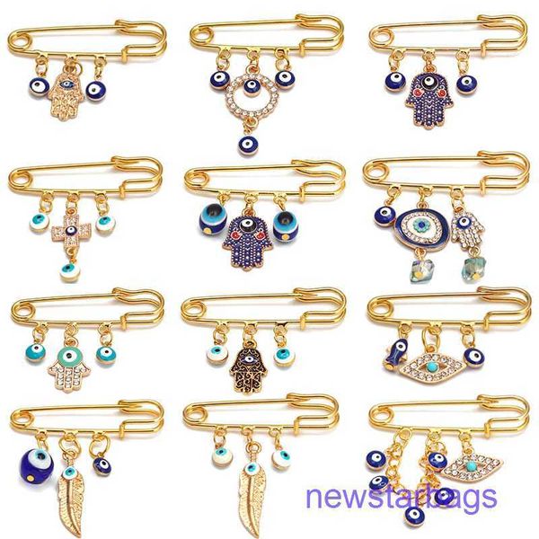 factory outlet wholesale brooches new brooch simple palm devil's eye women's men's blue brooch jewelry collar pin, Gray
factory outlet wholesale brooches new brooch simple palm devil's eye women's men's blue brooch jewelry collar pin, Gray