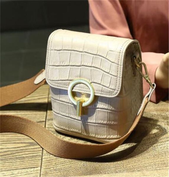 women female shoulder crossbody shell bags fashion messenger handbags real leather bag
women female shoulder crossbody shell bags fashion messenger handbags real leather bag