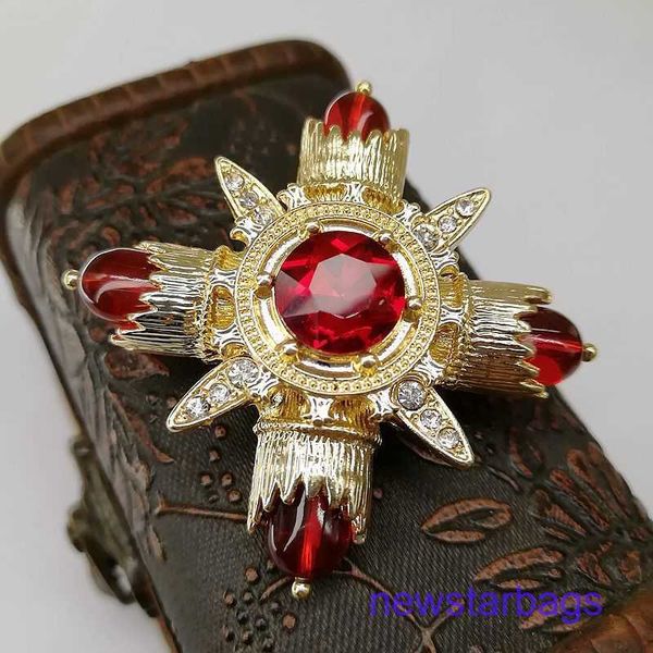 factory outlet wholesale brooches the story of the galaxy dong popular jewelry resin red cross baroque inlaid diamond lady brooch, Gray
factory outlet wholesale brooches the story of the galaxy dong popular jewelry resin red cross baroque inlaid diamond lady brooch, Gray