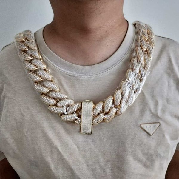 blues hip hop cuban jewelry 38mm copper alloy micro insert bling iced out cubic zircon custom cuban necklace, Silver
blues hip hop cuban jewelry 38mm copper alloy micro insert bling iced out cubic zircon custom cuban necklace, Silver