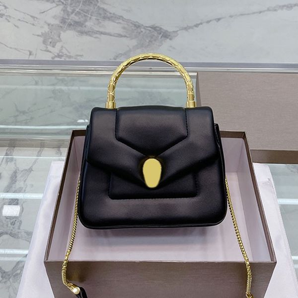 snakehead crossbody bag chain flap handbags purse genuine leather inside fashion letters gold hardware multiple colors wallets
snakehead crossbody bag chain flap handbags purse genuine leather inside fashion letters gold hardware multiple colors wallets