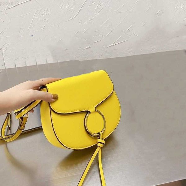 luxury women's bag wallet new miller patchwork flip piglet tassel semicircle single shoulder messenger saddles fashion handbag, Brown;gray
luxury women's bag wallet new miller patchwork flip piglet tassel semicircle single shoulder messenger saddles fashion handbag, Brown;gray