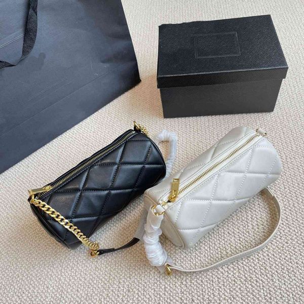 699703aaaju1000 cylinder bag valentine's day gift chain pencil holder rhombus fashion ins desiginers cross body cowhide official origin
699703aaaju1000 cylinder bag valentine's day gift chain pencil holder rhombus fashion ins desiginers cross body cowhide official origin